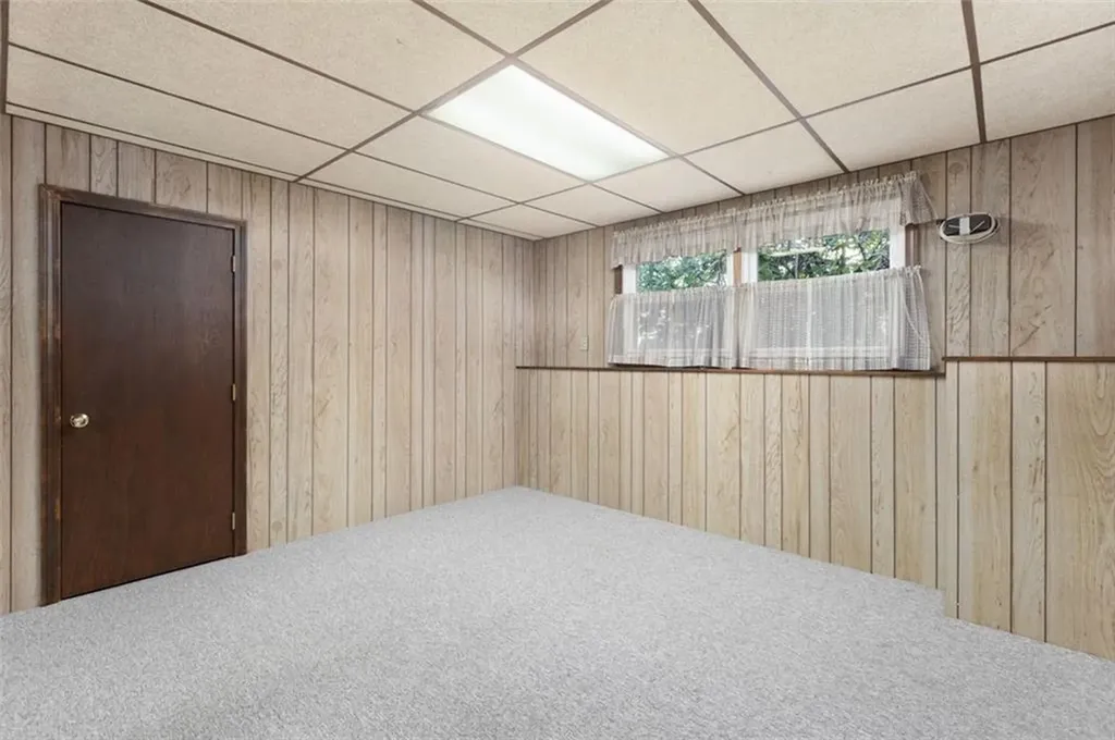 136 Sefton Avenue Warwick RI 02889