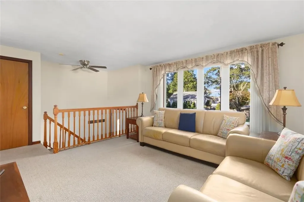 136 Sefton Avenue Warwick RI 02889