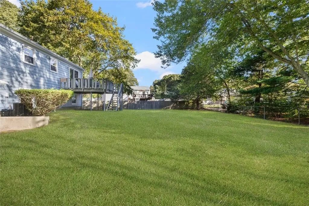 136 Sefton Avenue Warwick RI 02889