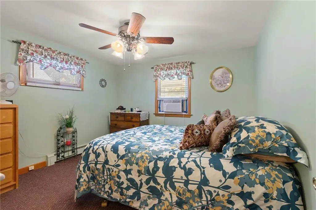 39 Vivian Street Woonsocket RI 02895