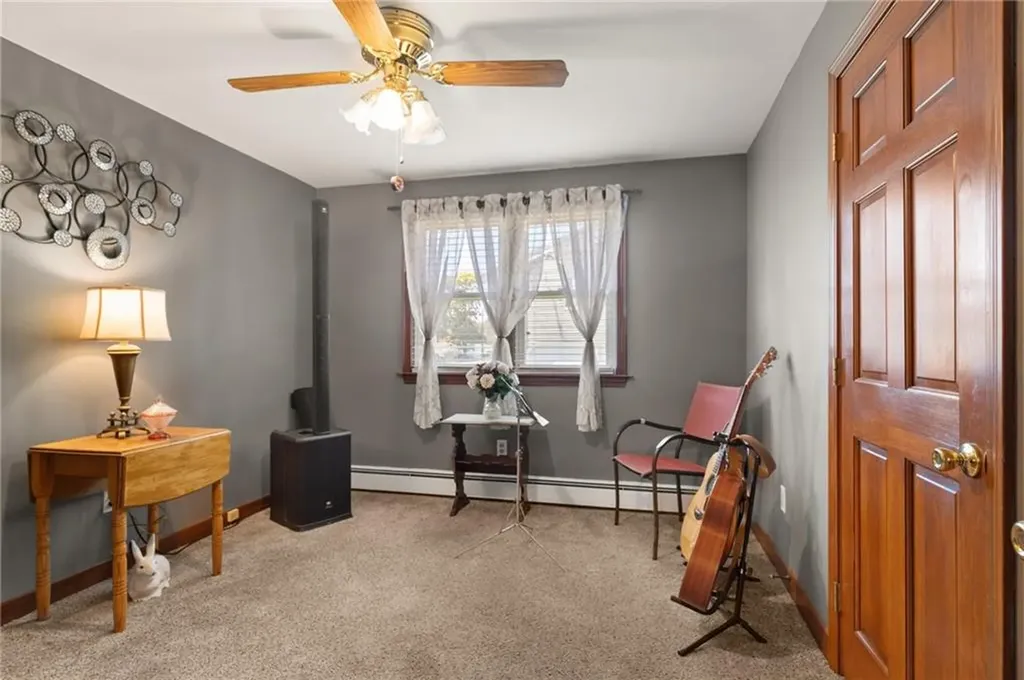 39 Vivian Street Woonsocket RI 02895