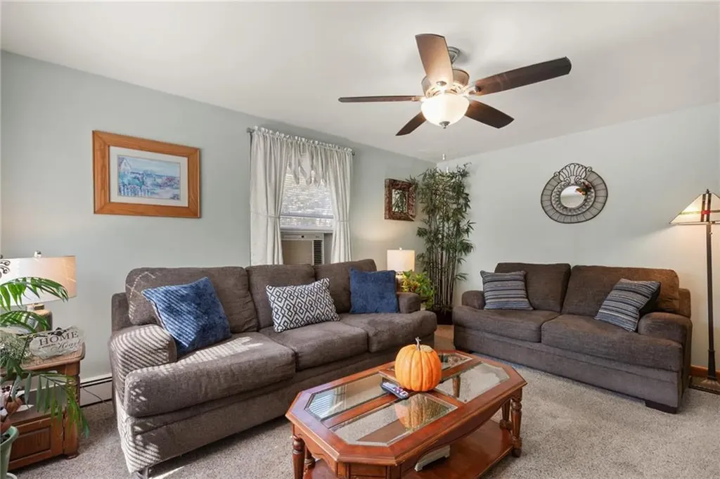 39 Vivian Street Woonsocket RI 02895