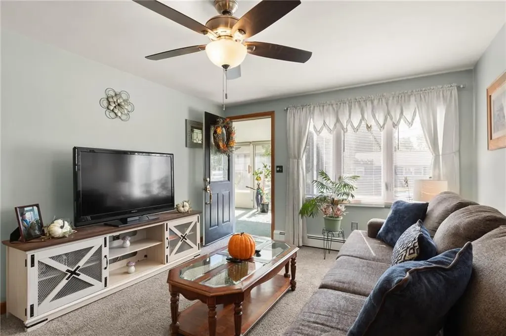 39 Vivian Street Woonsocket RI 02895