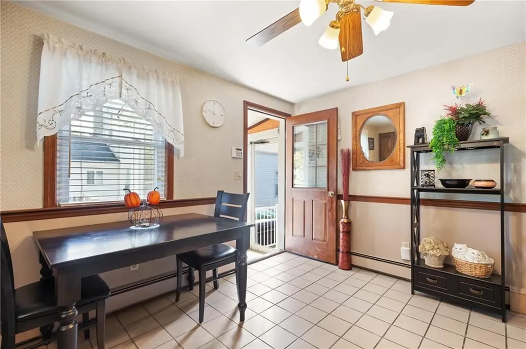 39 Vivian Street Woonsocket RI 02895