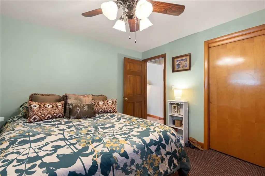 39 Vivian Street Woonsocket RI 02895