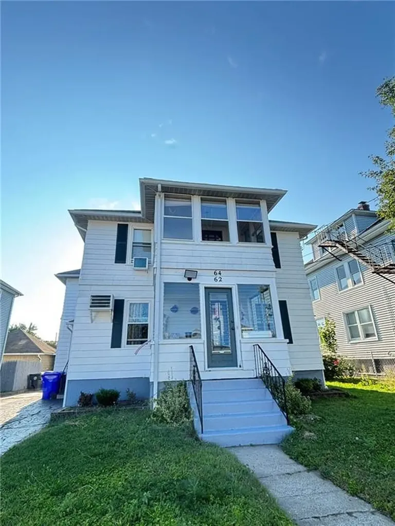 62 Pond Street West Warwick RI 02893