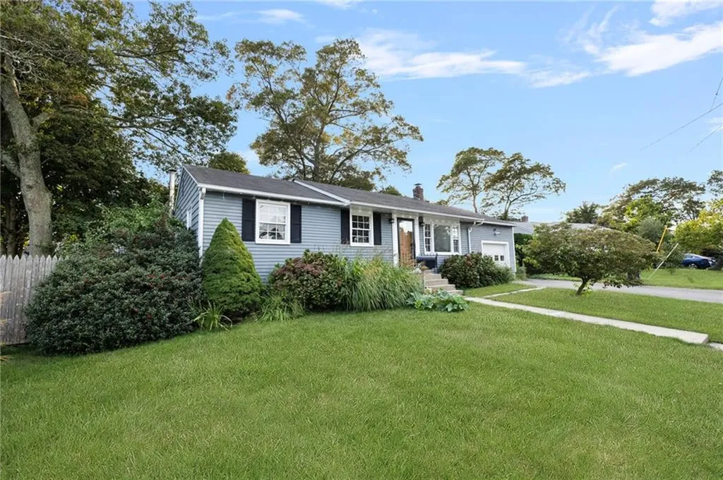 82 Princeton Avenue Coventry RI 02816