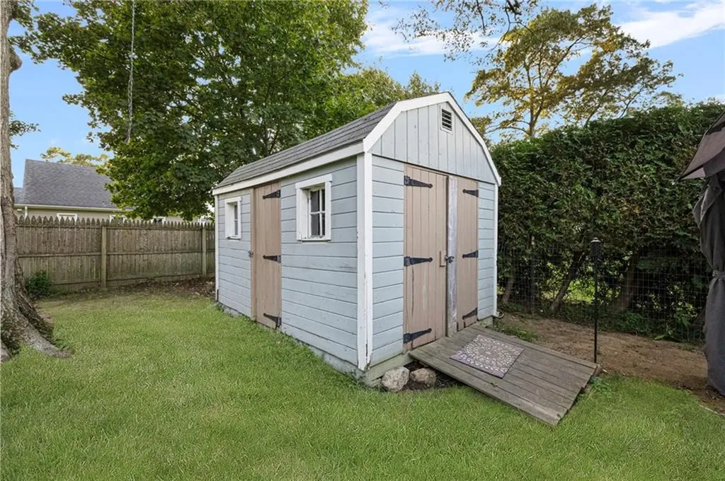 82 Princeton Avenue Coventry RI 02816