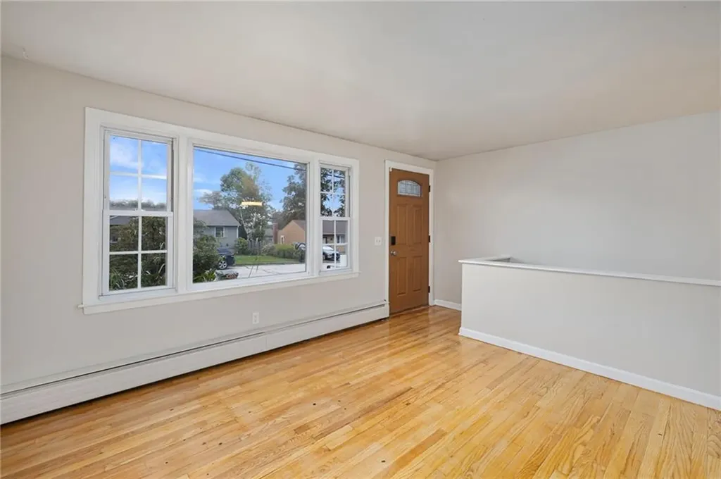 82 Princeton Avenue Coventry RI 02816