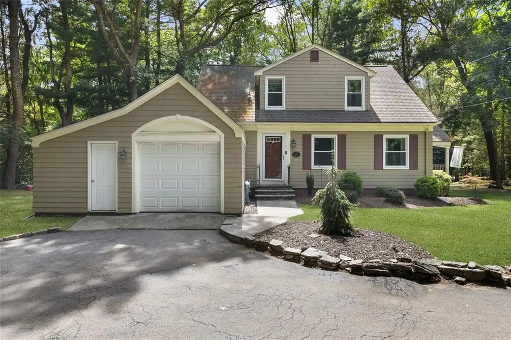 790 Cowesett Road Warwick RI 02886