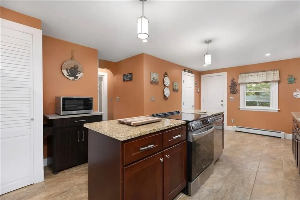 790 Cowesett Road Warwick RI 02886