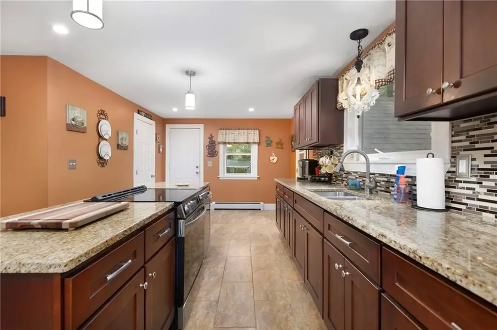 790 Cowesett Road Warwick RI 02886