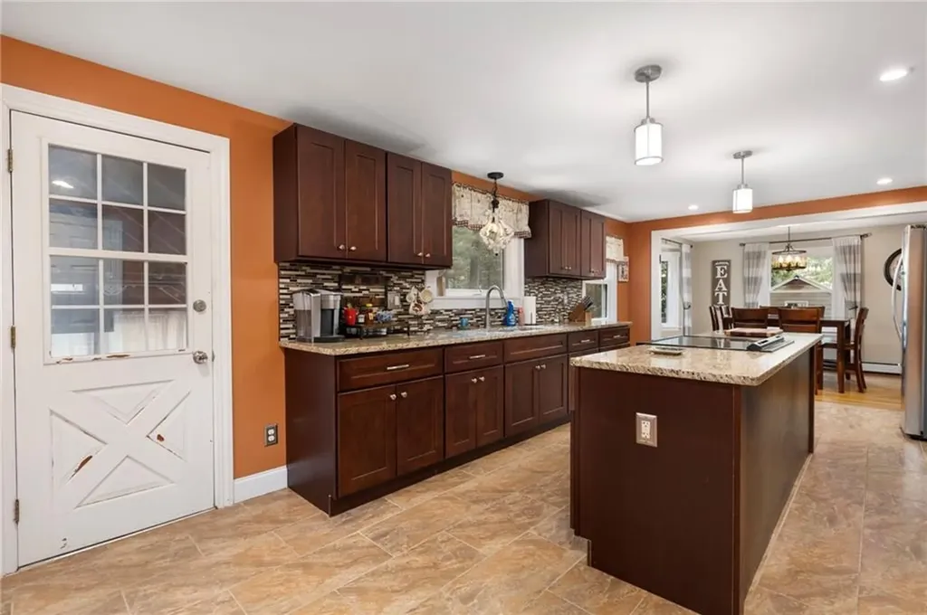 790 Cowesett Road Warwick RI 02886