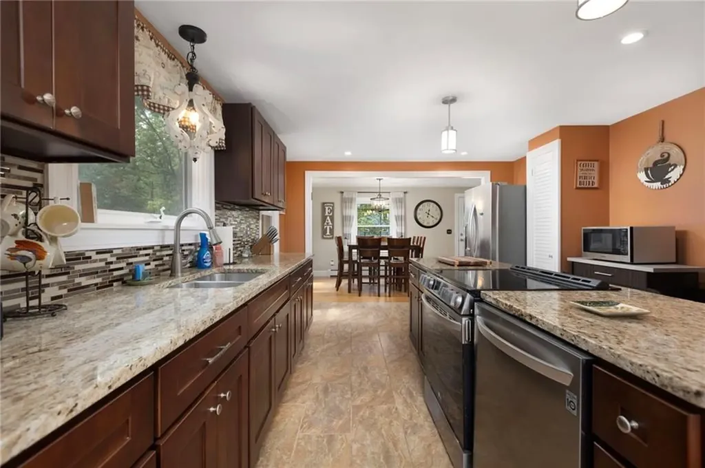 790 Cowesett Road Warwick RI 02886