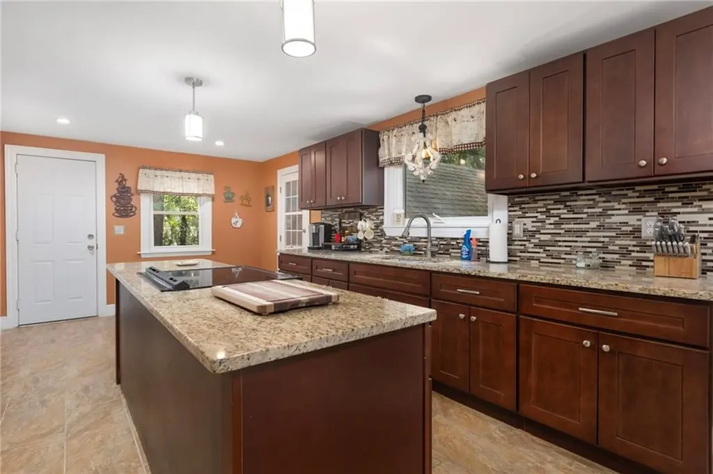 790 Cowesett Road Warwick RI 02886
