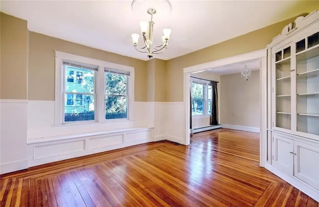 668 Academy Avenue Providence RI 02908