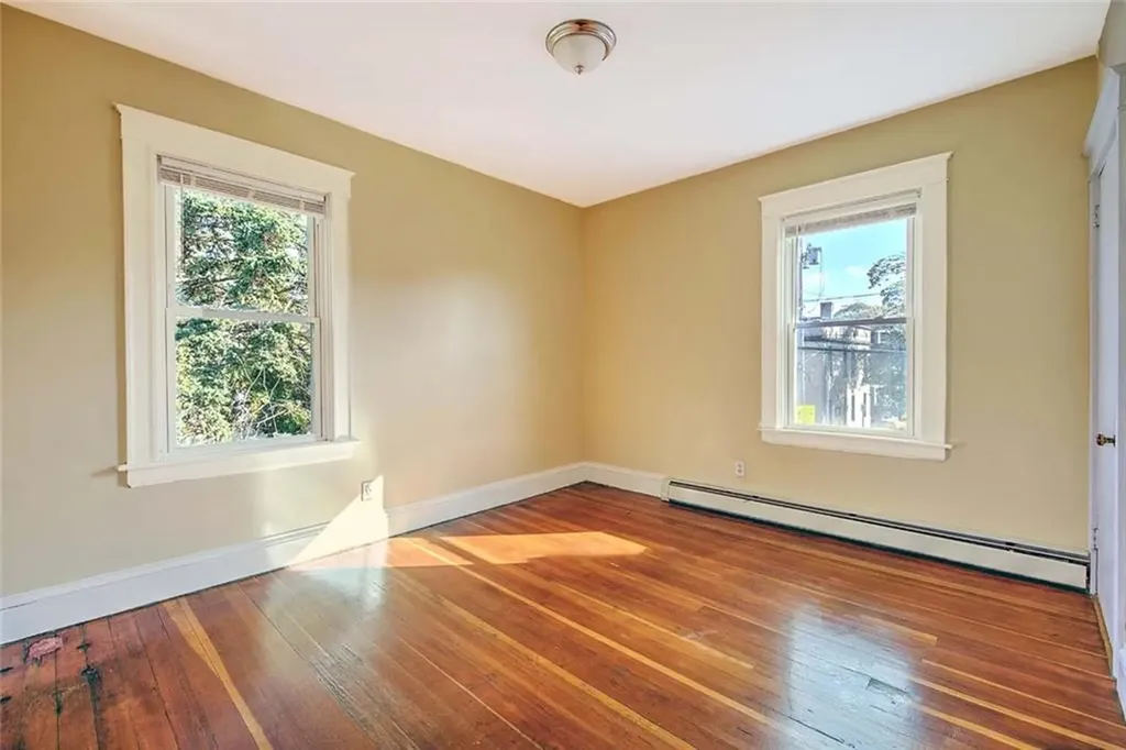 668 Academy Avenue Providence RI 02908