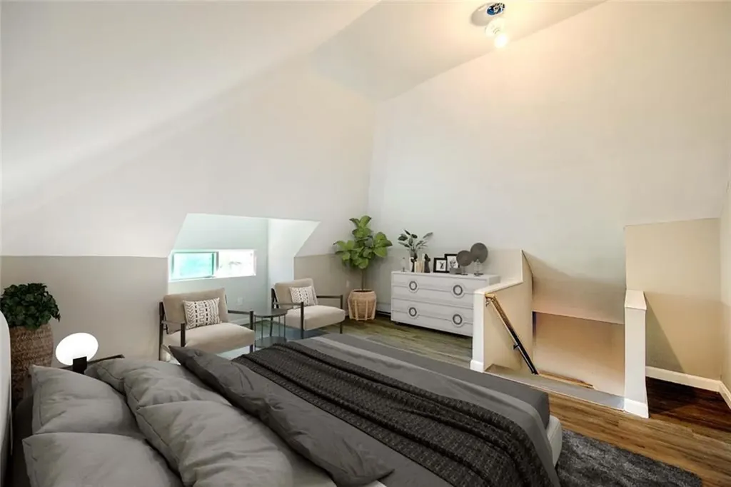 668 Academy Avenue Providence RI 02908