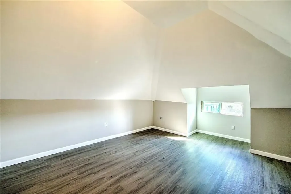 668 Academy Avenue Providence RI 02908