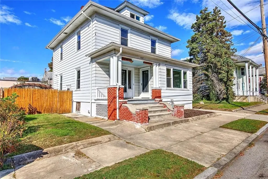 668 Academy Avenue Providence RI 02908