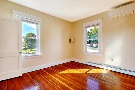 668 Academy Avenue Providence RI 02908