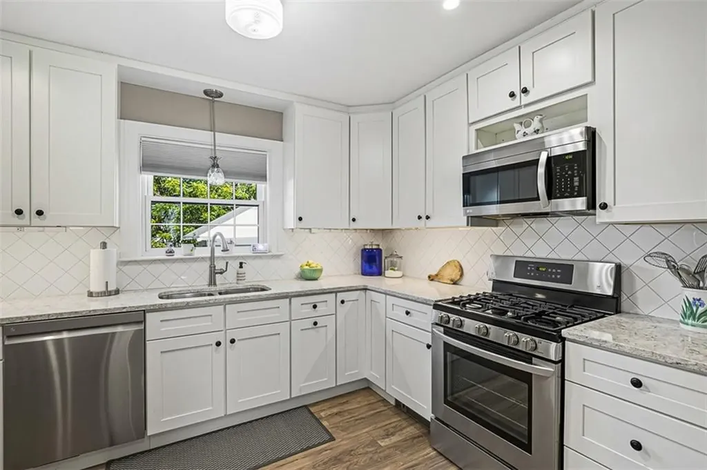 124 Meadow Road Woonsocket RI 02895