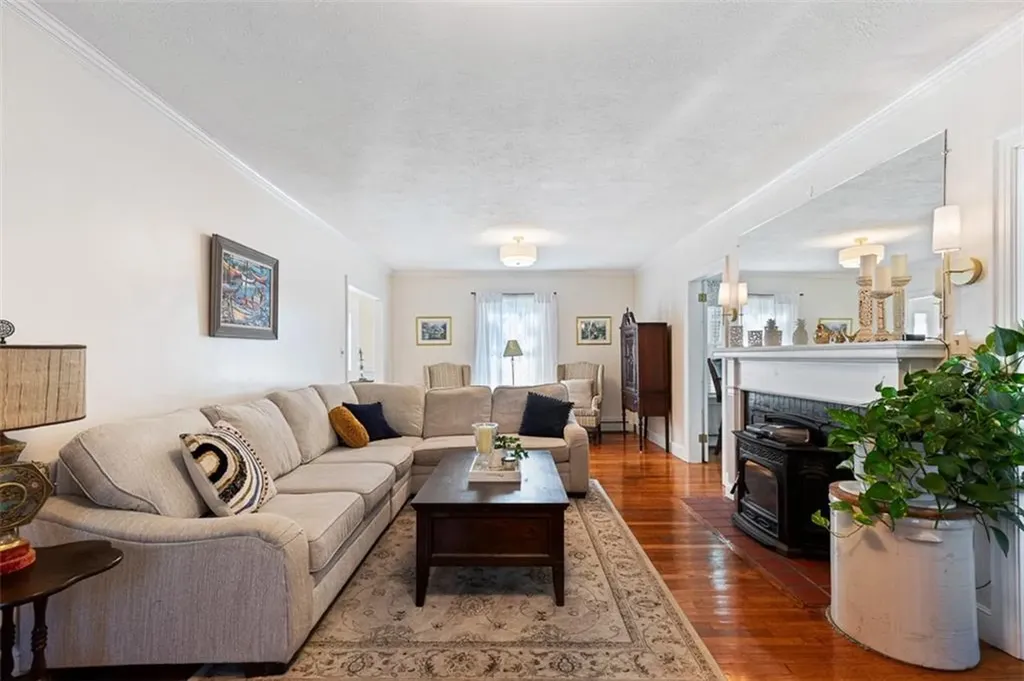 124 Meadow Road Woonsocket RI 02895