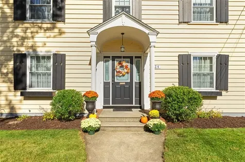 124 Meadow Road Woonsocket RI 02895