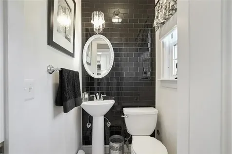 124 Meadow Road Woonsocket RI 02895