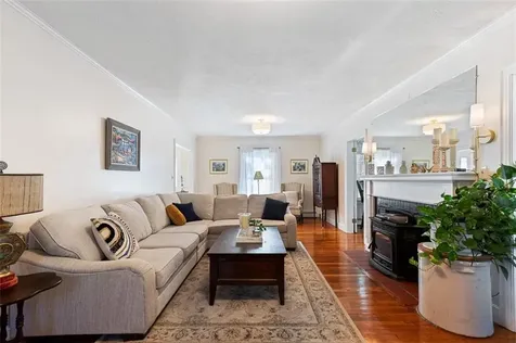 124 Meadow Road Woonsocket RI 02895