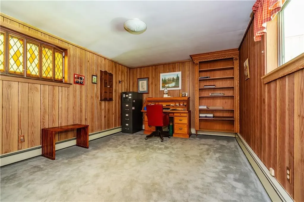 1904 Old Louisquisset Pike Lincoln RI 02865
