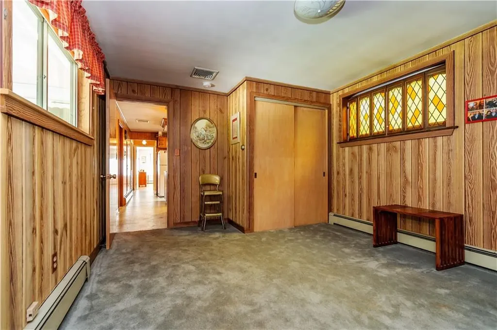 1904 Old Louisquisset Pike Lincoln RI 02865