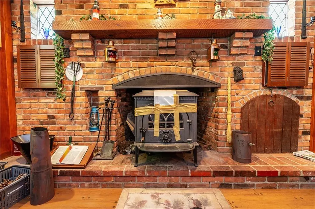 1904 Old Louisquisset Pike Lincoln RI 02865