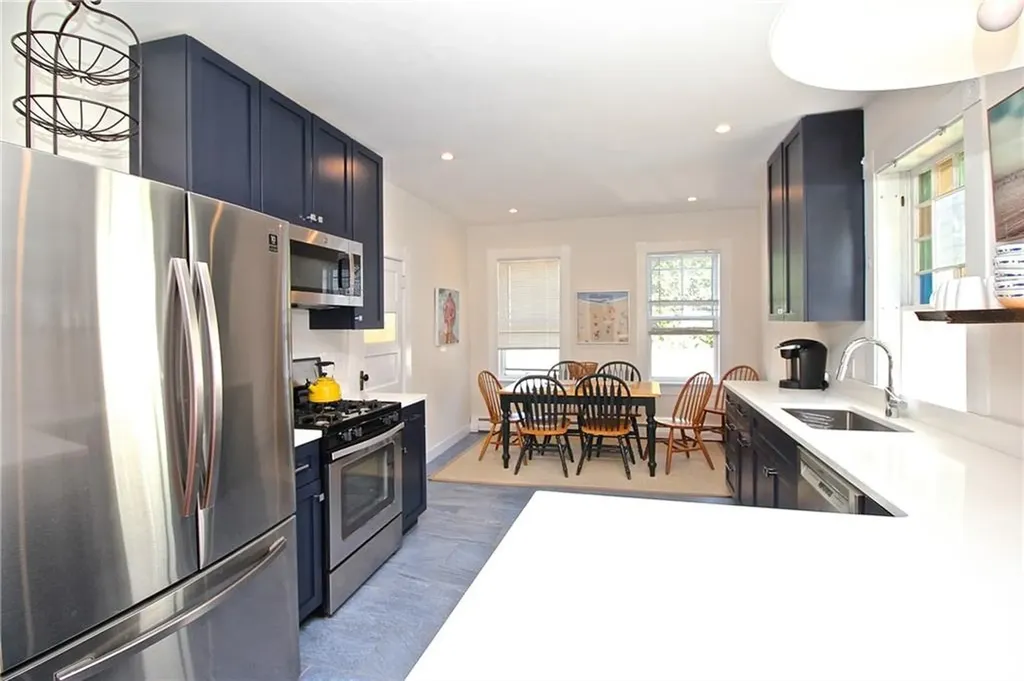 700 Thames Street Newport RI 02840