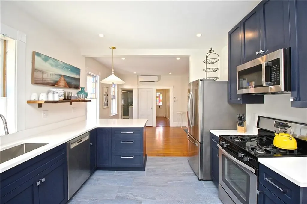 700 Thames Street Newport RI 02840