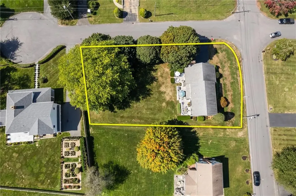 78 Cornelius Drive Portsmouth RI 02871