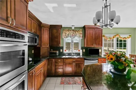 78 Cornelius Drive Portsmouth RI 02871