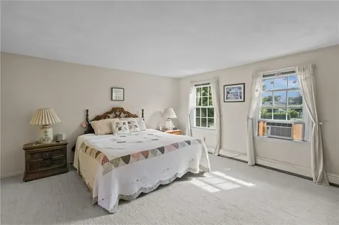 78 Cornelius Drive Portsmouth RI 02871