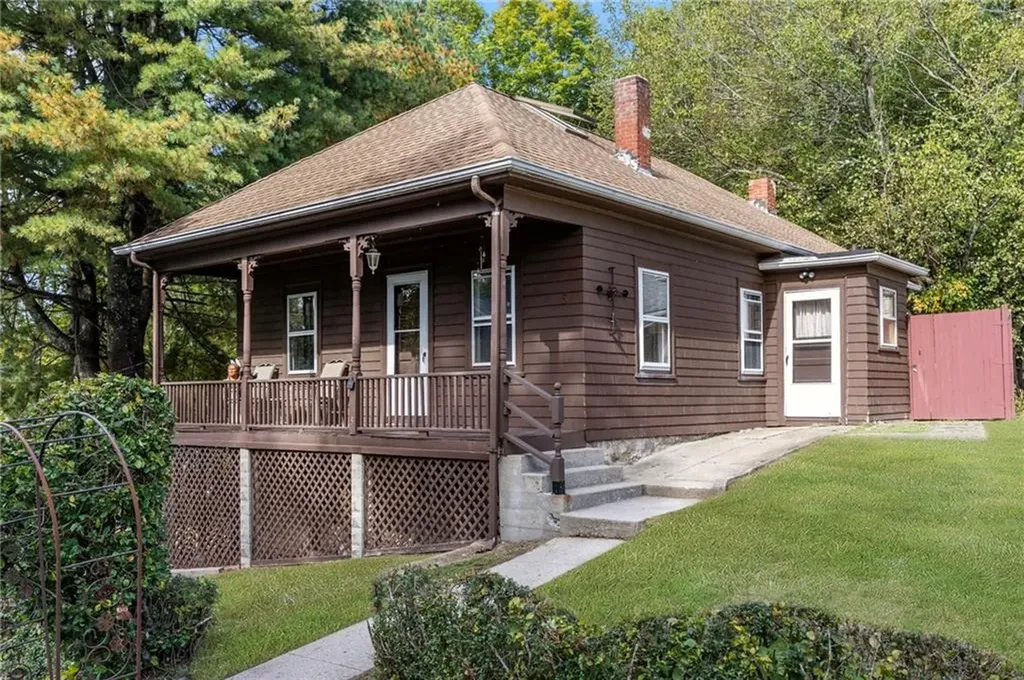 5 Camp Street Smithfield RI 02917