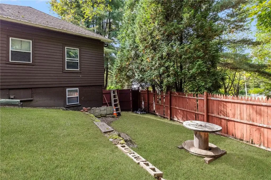 5 Camp Street Smithfield RI 02917