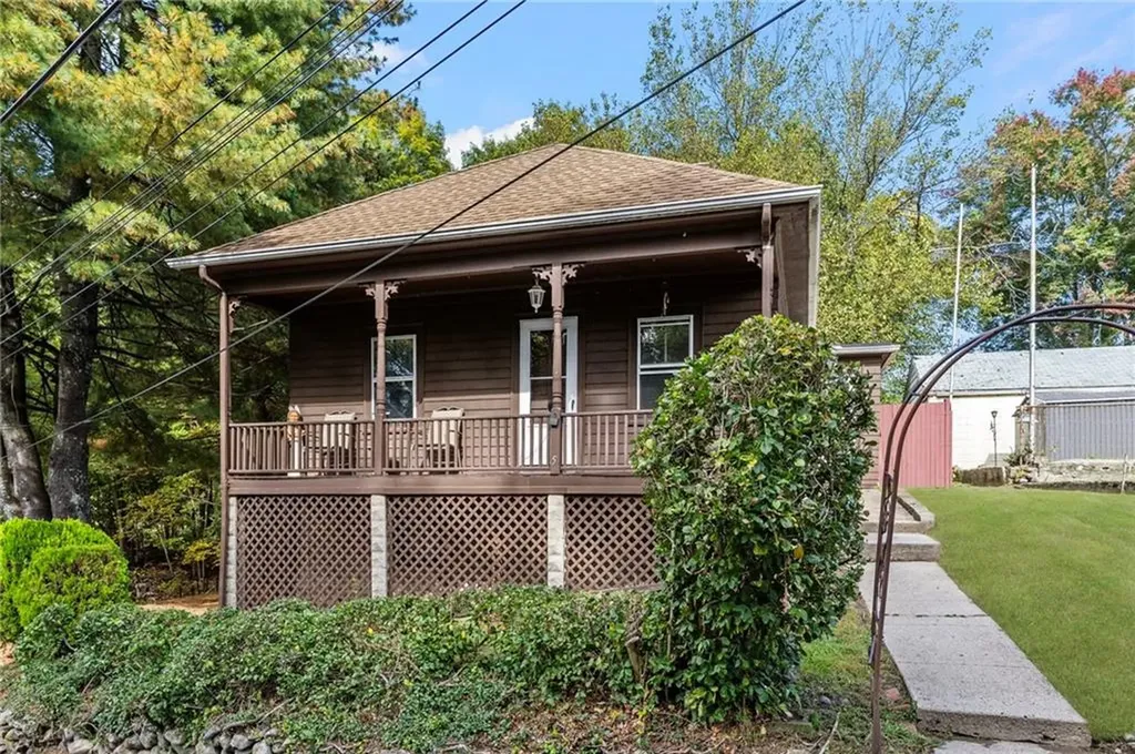 5 Camp Street Smithfield RI 02917