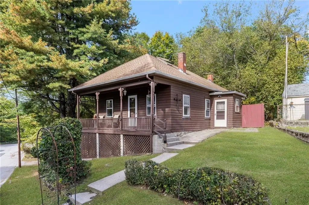 5 Camp Street Smithfield RI 02917