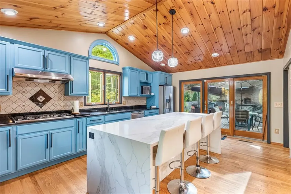 60 Tower Hill Road Cumberland RI 02864