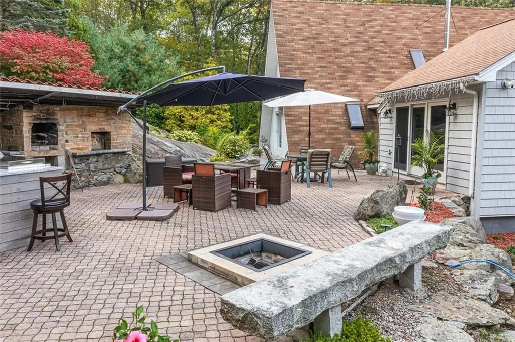60 Tower Hill Road Cumberland RI 02864