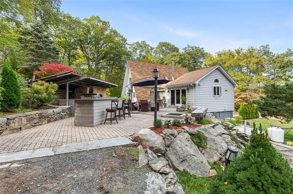 60 Tower Hill Road Cumberland RI 02864