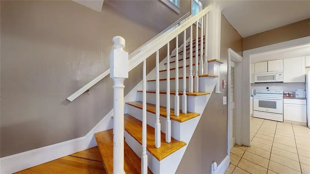 23 Middle Street Woonsocket RI 02895