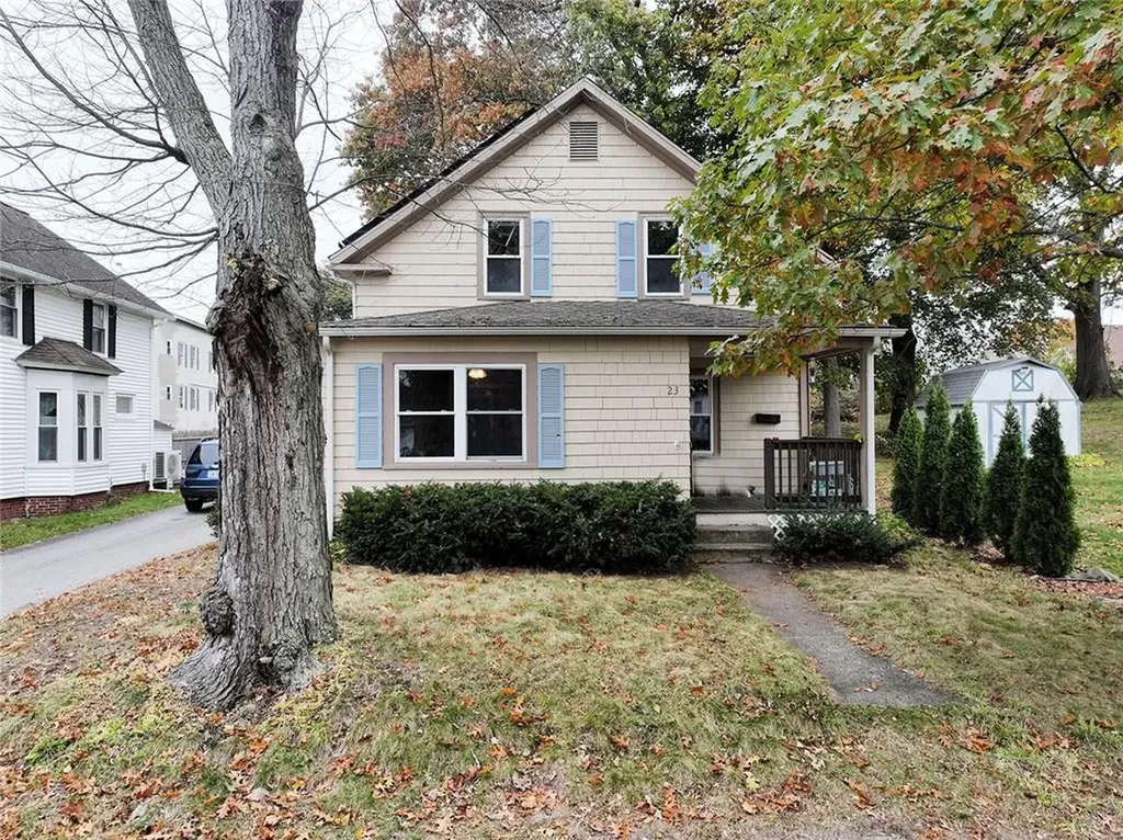 23 Middle Street Woonsocket RI 02895
