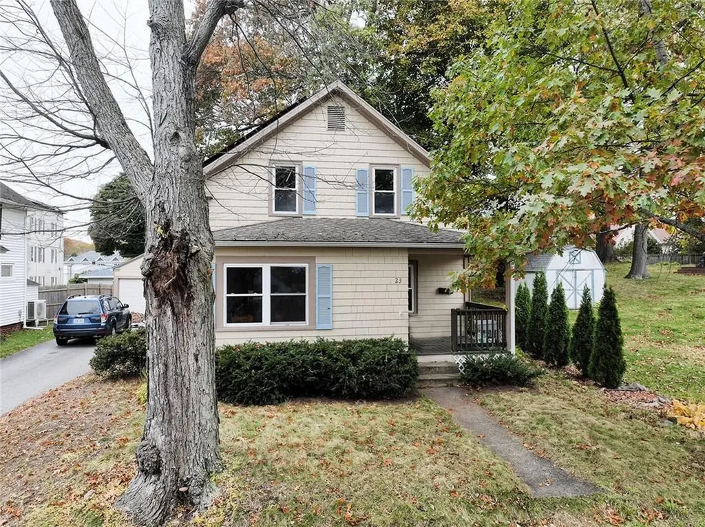 23 Middle Street Woonsocket RI 02895
