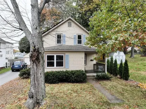 23 Middle Street Woonsocket RI 02895