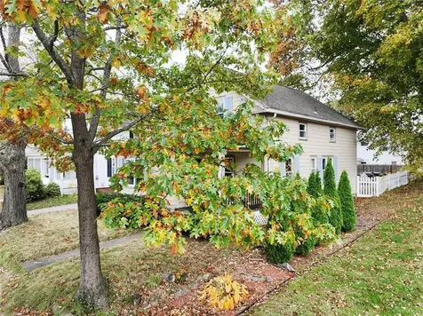 23 Middle Street Woonsocket RI 02895